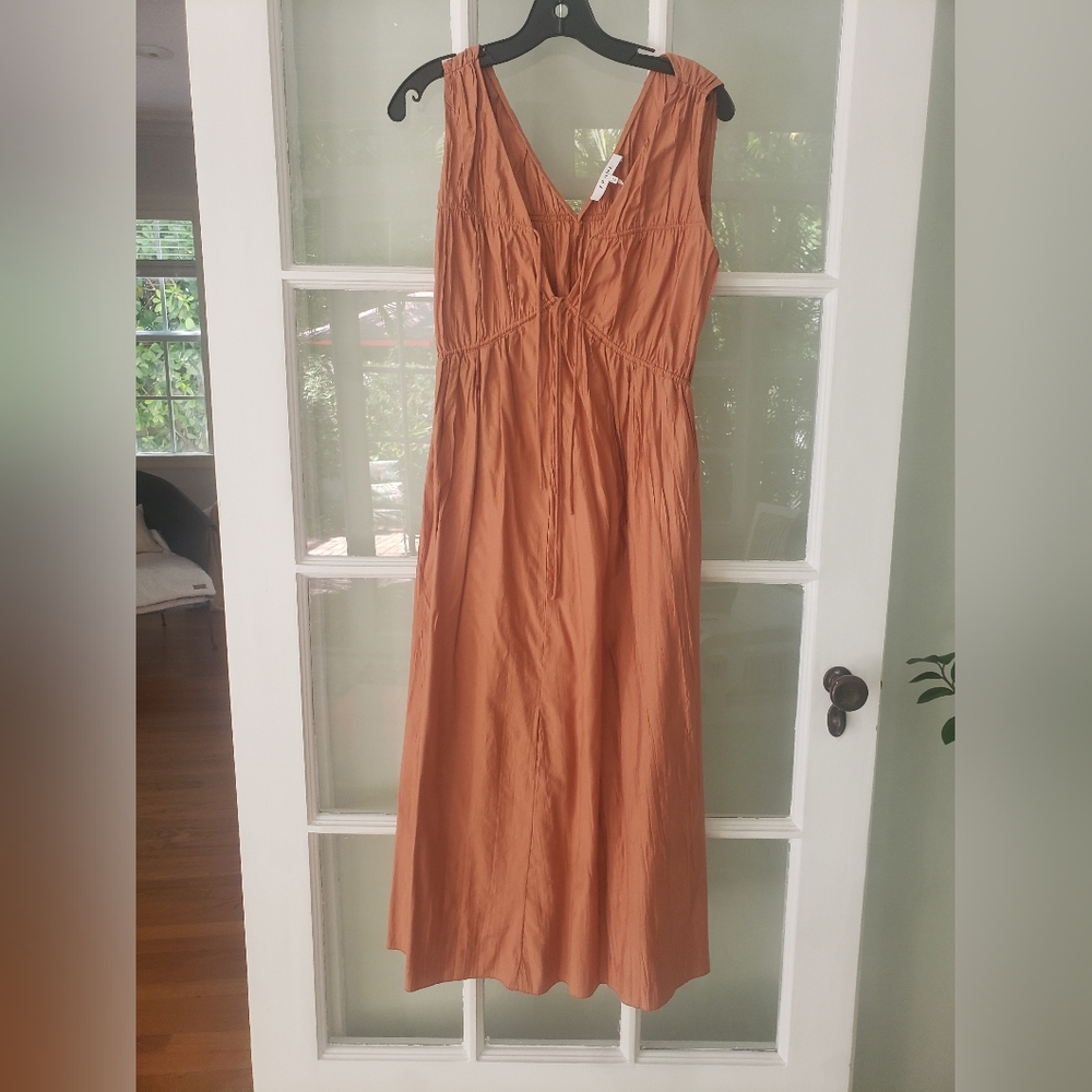 Frame dress